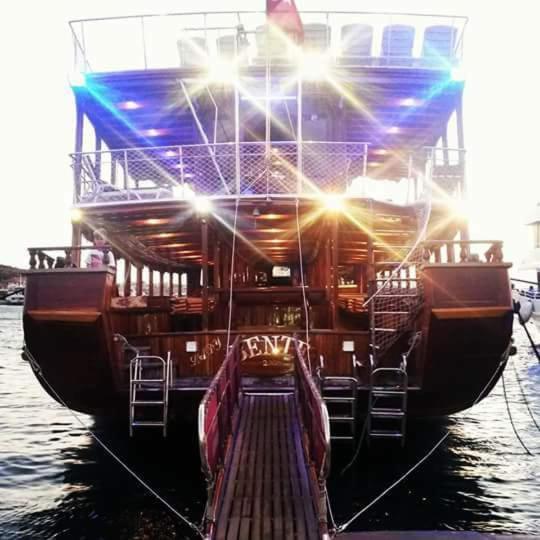 蛤蜊别墅酒店 Çeşme 外观 照片