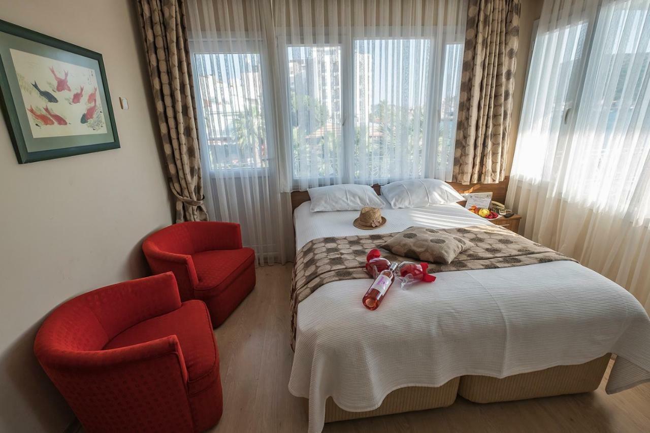蛤蜊别墅酒店 Çeşme 外观 照片