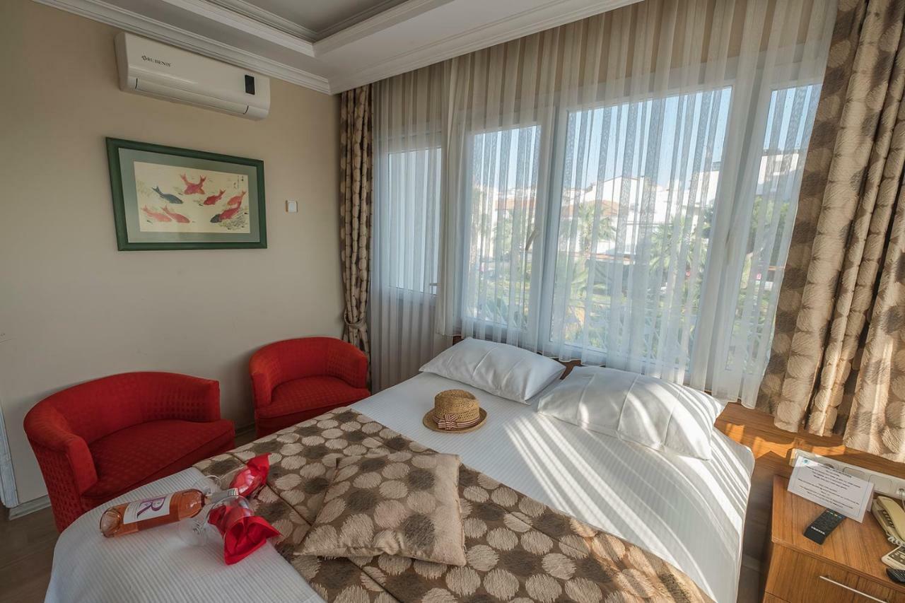 蛤蜊别墅酒店 Çeşme 外观 照片