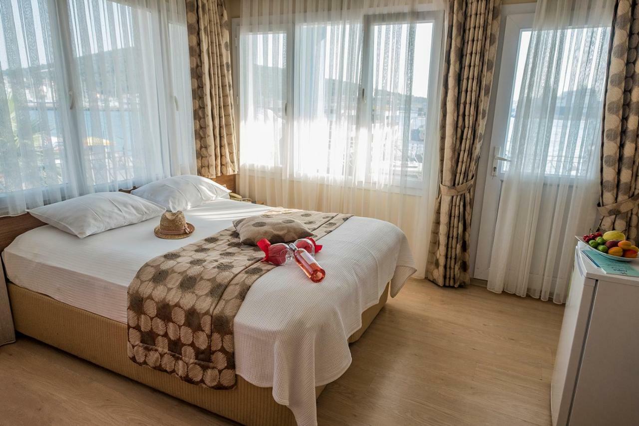 蛤蜊别墅酒店 Çeşme 外观 照片
